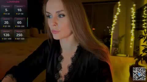 Snapshot of kissnova_ chatting on 10-23-25, 08:51 Emma online show from 10-23-25, 08:51