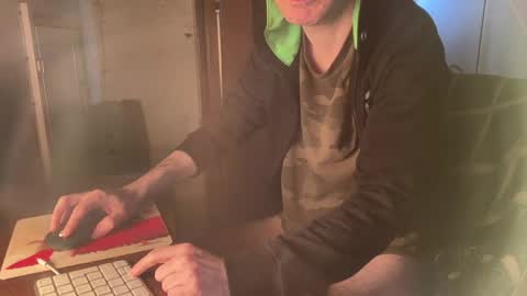 kissofbanned1983 online show from 05-19-26, 07:37