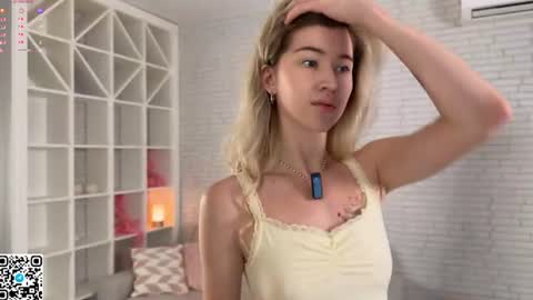 Tessa online show from 06-24-26, 02:21