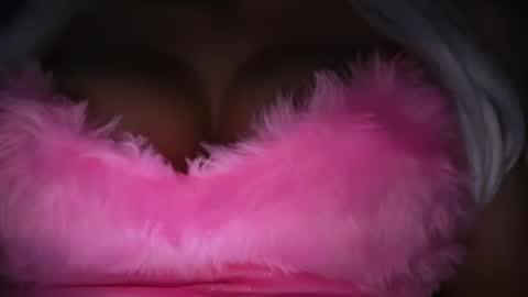 Snapshot of kitanamkxxx chatting on 03-11-26, 01:44 kitanamkxxx online show from 03-11-26, 01:44