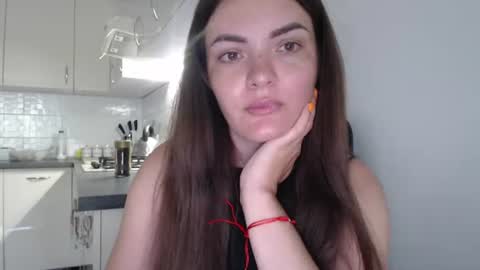 Snapshot of kitcatheaven4u chatting on 07-06-26, 08:33 Im Amaia Everyone Merry Christmas online show from 07-06-26, 08:33