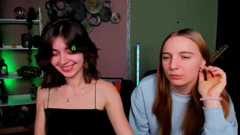 kitniss online show from 11-04-25, 01:32