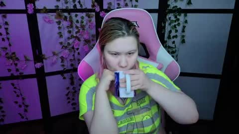 kitsune_little online show from 05-16-26, 11:46