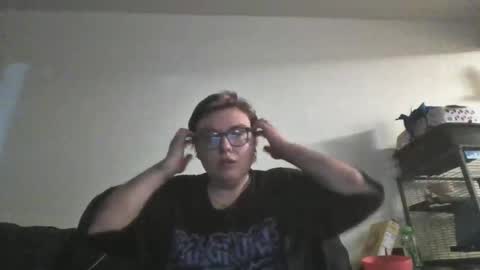 kitten online show from 12-18-25, 02:50