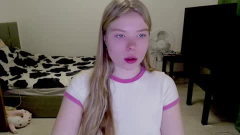 Snapshot of kitten_jenny01 chatting on 12-17-24, 02:22 Jennyblonde and Emmabrunette online show from 12-17-24, 02:22