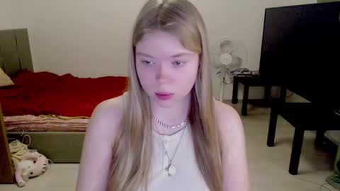 Snapshot of kitten_jenny01 chatting on 01-28-25, 02:10 Jennyblonde and Emmabrunette online show from 01-28-25, 02:10