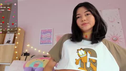 Snapshot of kittenmoon_ chatting on 10-03-25, 04:59      online show from 10-03-25, 04:59