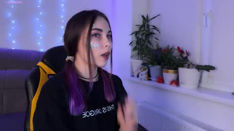 Veronica online show from 10-25-25, 04:46