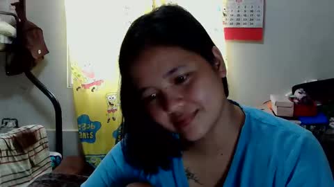 Snapshot of kittlyn chatting on 10-12-25, 01:37 kittlyn online show from 10-12-25, 01:37