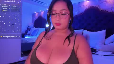 Kitty  online show from 06-25-26, 04:00
