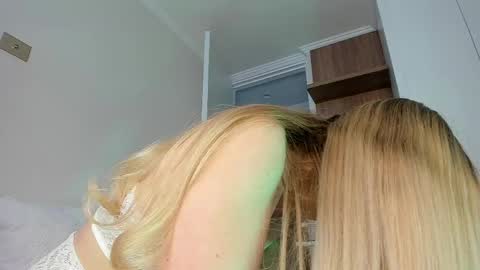 sophie online show from 03-31-26, 06:30