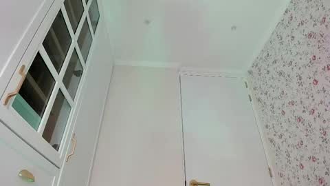 sophie online show from 04-11-26, 06:45