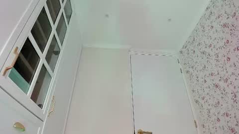 sophie online show from 07-24-26, 06:06