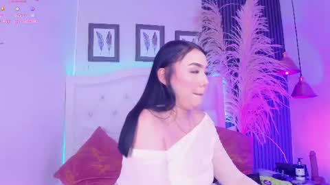 Snapshot of kitty_blueee chatting on 06-14-26, 03:19 kitty online show from 06-14-26, 03:19
