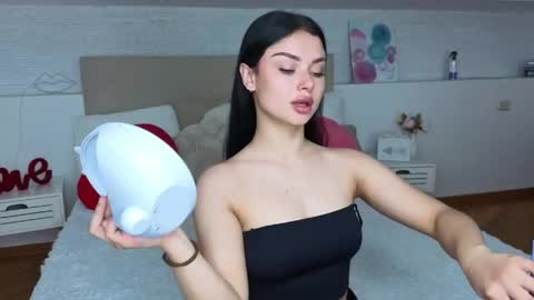 Snapshot of kitty_cut1ee_ chatting on 05-28-26, 06:32 kitty_cut1ee_ online show from 05-28-26, 06:32