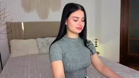 Snapshot of kitty_cut1ee_ chatting on 06-10-26, 07:18 kitty_cut1ee_ online show from 06-10-26, 07:18