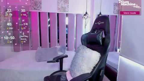 Kitty  online show from 06-11-26, 07:23