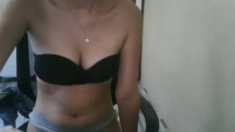 Snapshot of kitty_fussy chatting on 10-05-25, 05:28 kitty_fussy online show from 10-05-25, 05:28
