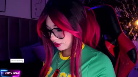 Camila online show from 10-27-25, 07:29