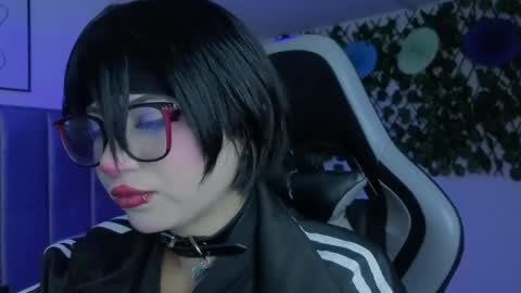 Snapshot of kitty_gang chatting on 05-14-26, 02:18 Camila online show from 05-14-26, 02:18