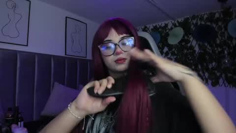 Snapshot of kitty_gang chatting on 05-26-26, 01:56 Camila online show from 05-26-26, 01:56