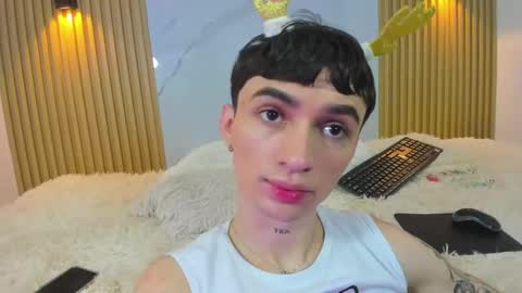 Snapshot of kitty_gill chatting on 12-21-24, 02:37 kitty_gill online show from 12-21-24, 02:37