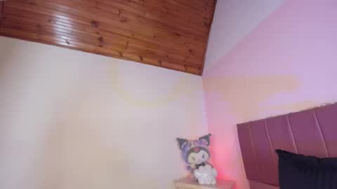 kitty_kryss online show from 10-06-25, 06:16