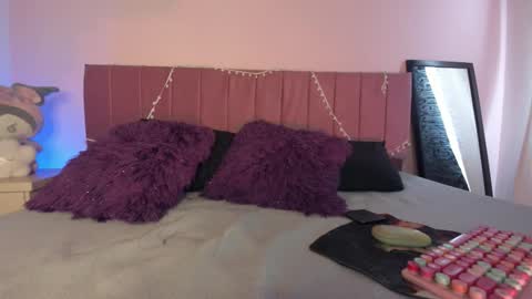 kitty_kryss online show from 03-09-26, 04:55