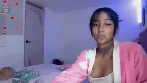 Snapshot of kitty_moon2 chatting on 03-20-26, 07:02 Kitty online show from 03-20-26, 07:02
