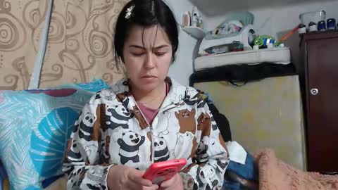 Snapshot of kitty_small69 chatting on 05-18-26, 03:35 kitty_small69 online show from 05-18-26, 03:35
