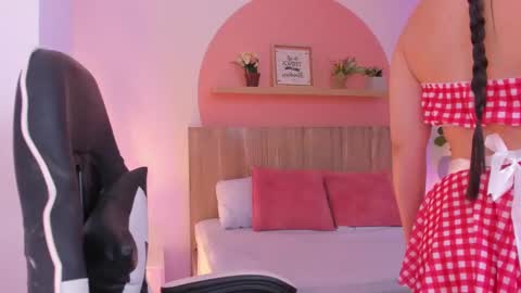 K I T T Y online show from 09-18-25, 01:02