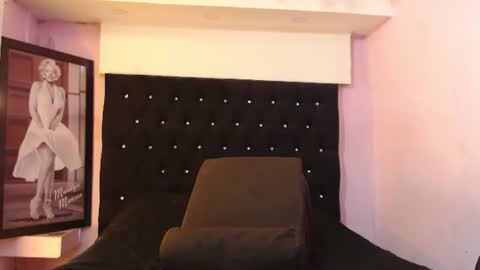 paola online show from 07-19-26, 02:43