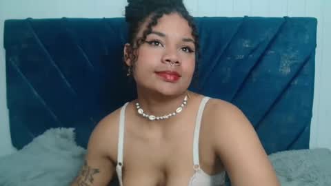 Snapshot of kittybrookex chatting on 01-11-25, 11:35 Valery online show from 01-11-25, 11:35
