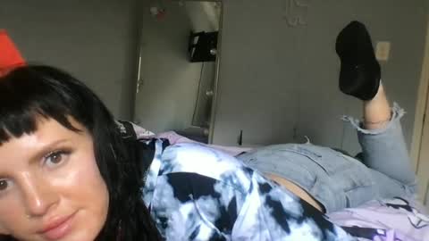kittycatkendra online show from 06-17-26, 04:30