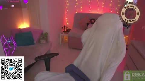 Snapshot of kittygrey chatting on 06-02-26, 06:32 Samantha Grey online show from 06-02-26, 06:32