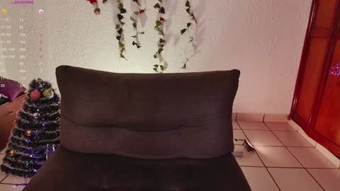 L          FOLLOW ME ON IG kittylu    online show from 12-23-24, 03:29