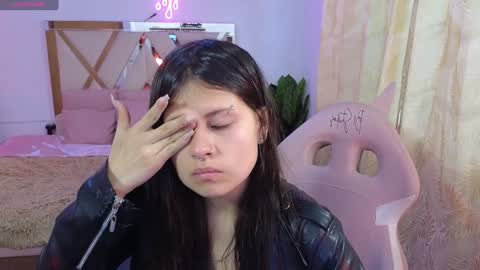 Kitty  online show from 12-28-24, 07:11