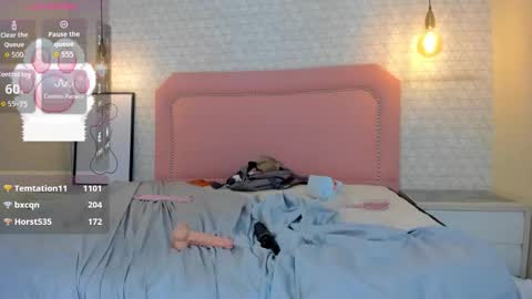  K I T T  Y  online show from 02-04-26, 01:00