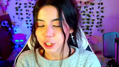 Kittyuwu  online show from 11-21-25, 07:45