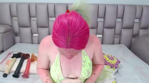 kittywhiteass online show from 10-30-25, 10:10