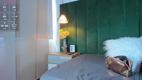 K I T T Y Y  online show from 09-17-25, 04:19