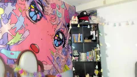 Snapshot of kittyzenn chatting on 11-12-25, 03:23 Kitty Zen online show from 11-12-25, 03:23