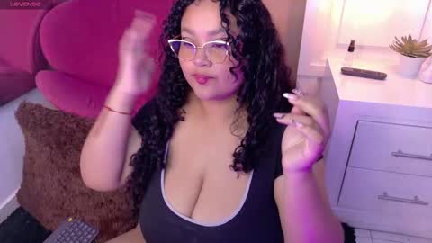 Kitty Hill online show from 03-02-26, 07:15