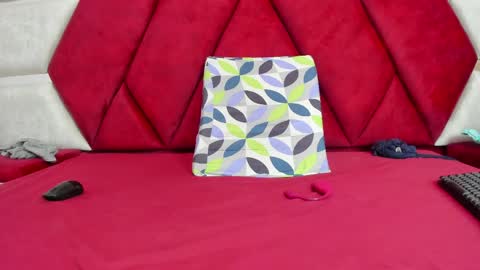 Luisa y Jairo online show from 05-25-26, 02:12