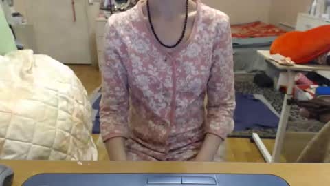 KiuminBerry online show from 12-03-25, 02:37