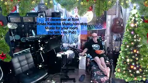 kiveuxmakeu online show from 12-22-25, 05:43