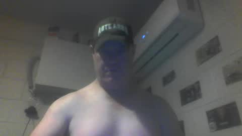 Snapshot of kiwiguy19773 chatting on 05-18-26, 07:25 kiwiguy19773 online show from 05-18-26, 07:25