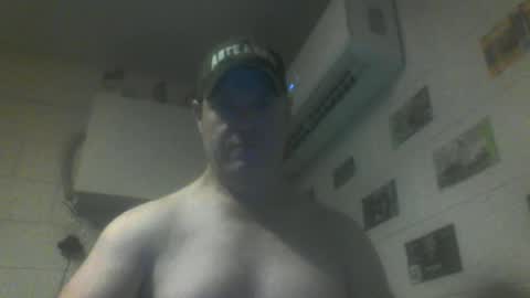 Snapshot of kiwiguy19773 chatting on 06-15-26, 06:48 kiwiguy19773 online show from 06-15-26, 06:48