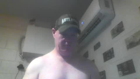 kiwiguy19773 online show from 07-10-26, 10:18