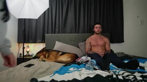 KiwiKanga online show from 04-22-26, 05:21